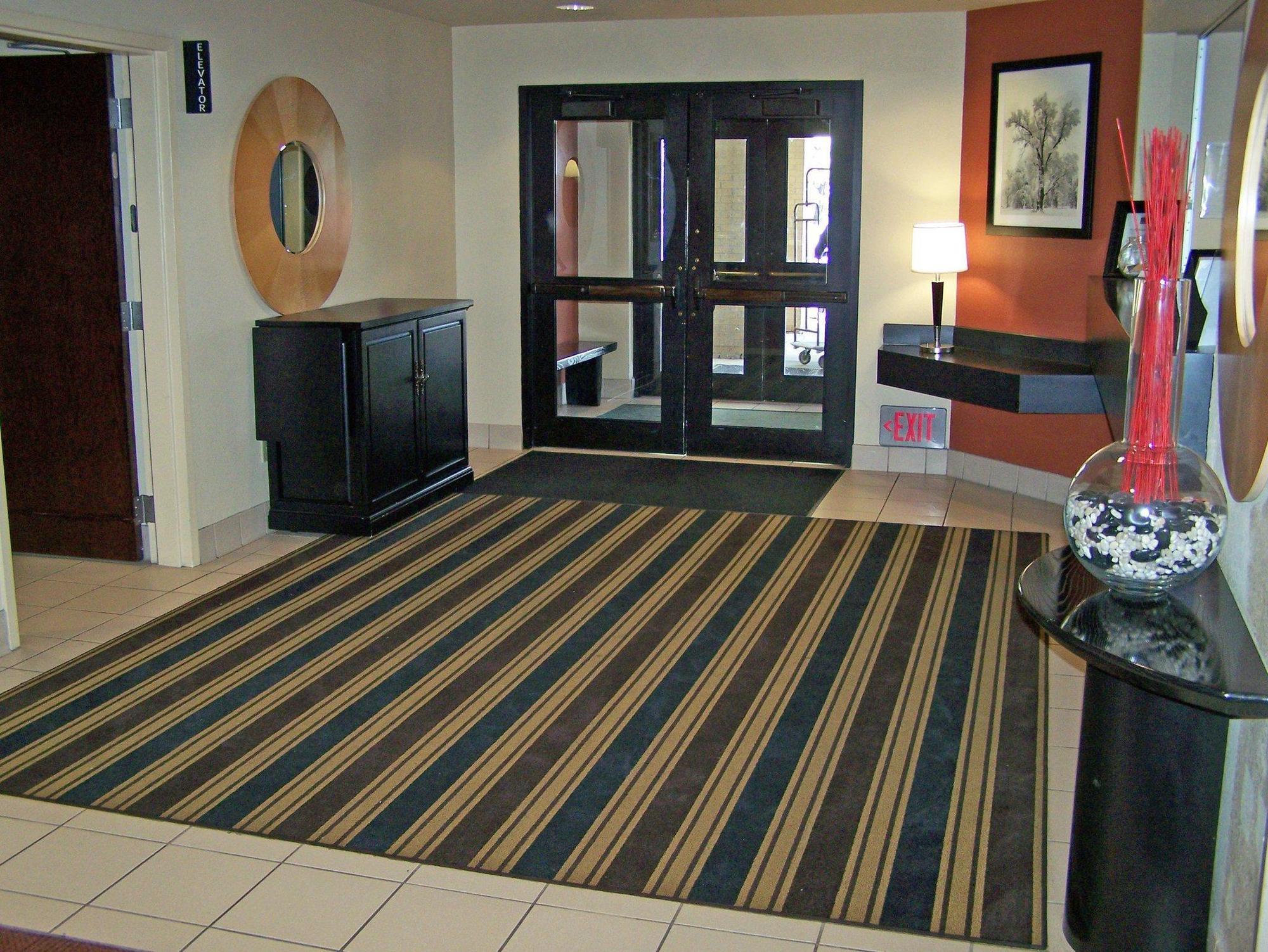 Suburban Studios Minneapolis Блумингтън Екстериор снимка