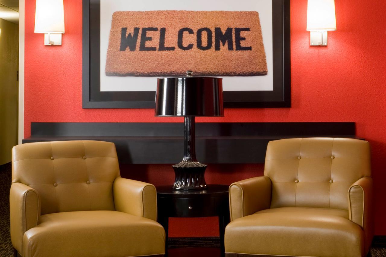 Suburban Studios Minneapolis Блумингтън Екстериор снимка